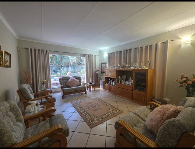 4 BEDROOM HOUSE FOR SALE IN VANDERBIJLPARK SE 3